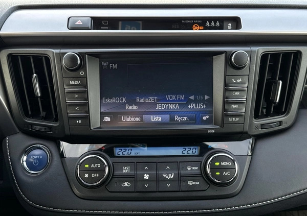 Toyota RAV4 cena 99900 przebieg: 131170, rok produkcji 2017 z Skoki małe 172